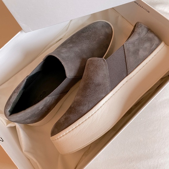 Vince | Suede Warren Platform Slides - Picture 2 of 4